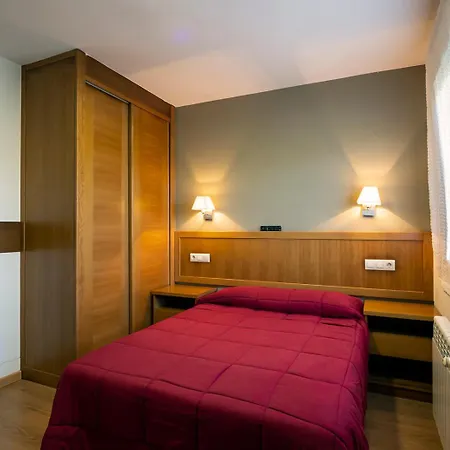 ホテル Reigosa Ii ポンテベドラ